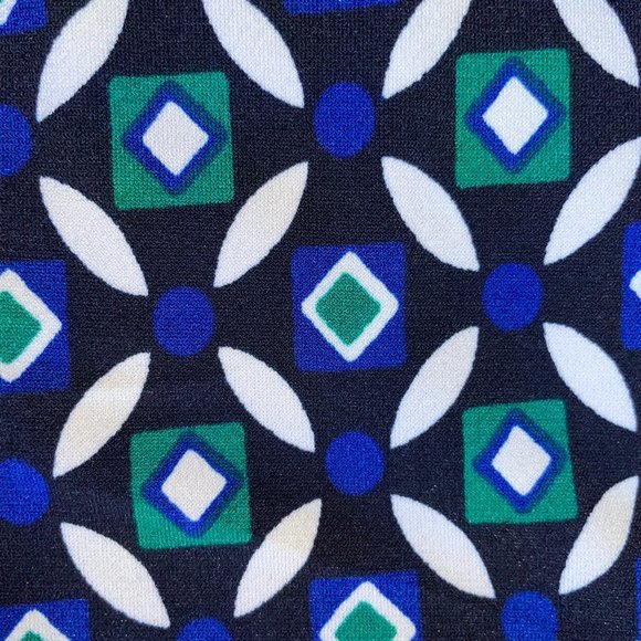 Geometric Print Dress with Waist Ruching and Flare Skirt - Picture 8 of 8